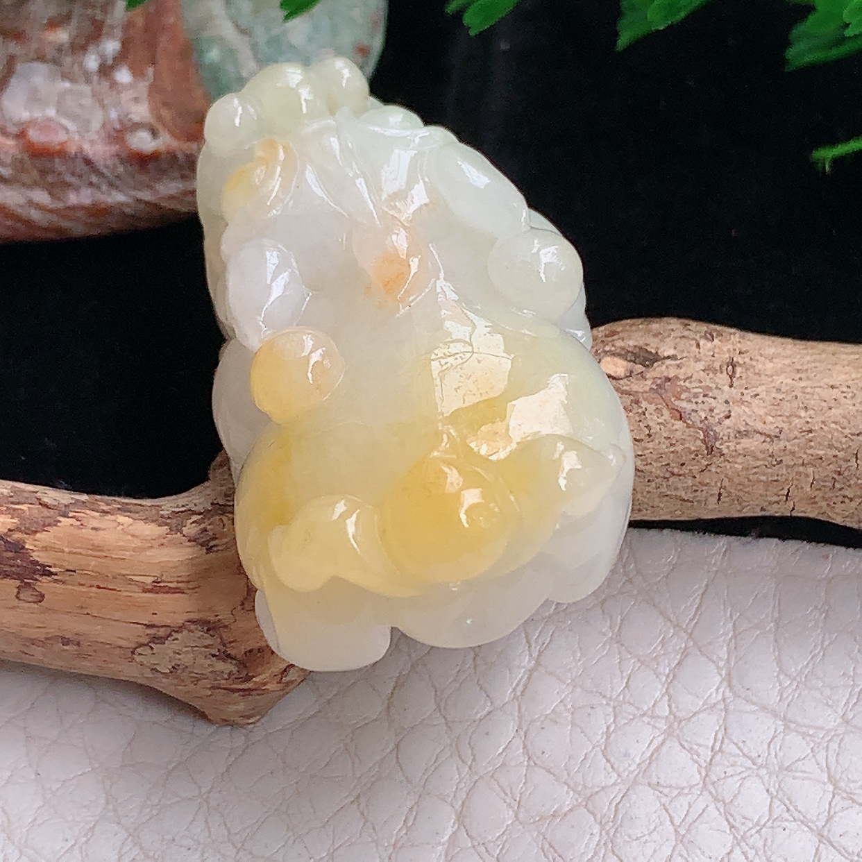 zen实拍35*21*12.6天然缅甸翡翠胶感饱满双彩招财貔貅 玉皮休玉吊坠