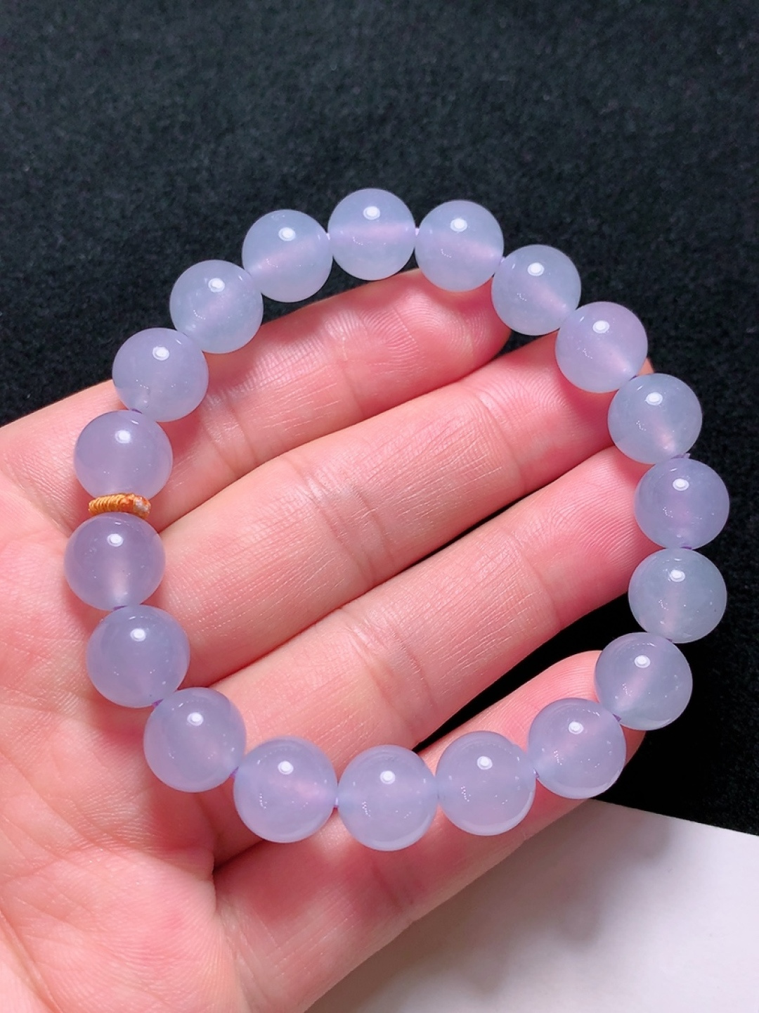 冰种手串，种老水头好，又冰又润，饱满大气，尺寸：10.2mm19粒