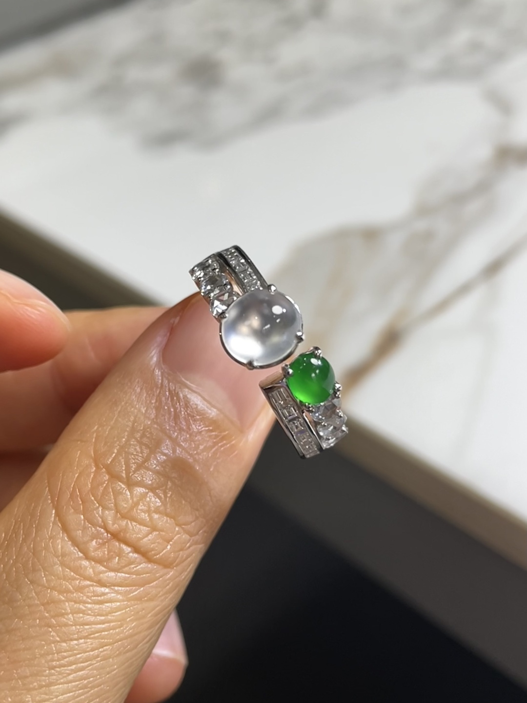 ️玻璃种白+绿蛋面戒指 裸石：7*6.5*4mm 整体：7*11.5*7.5mm