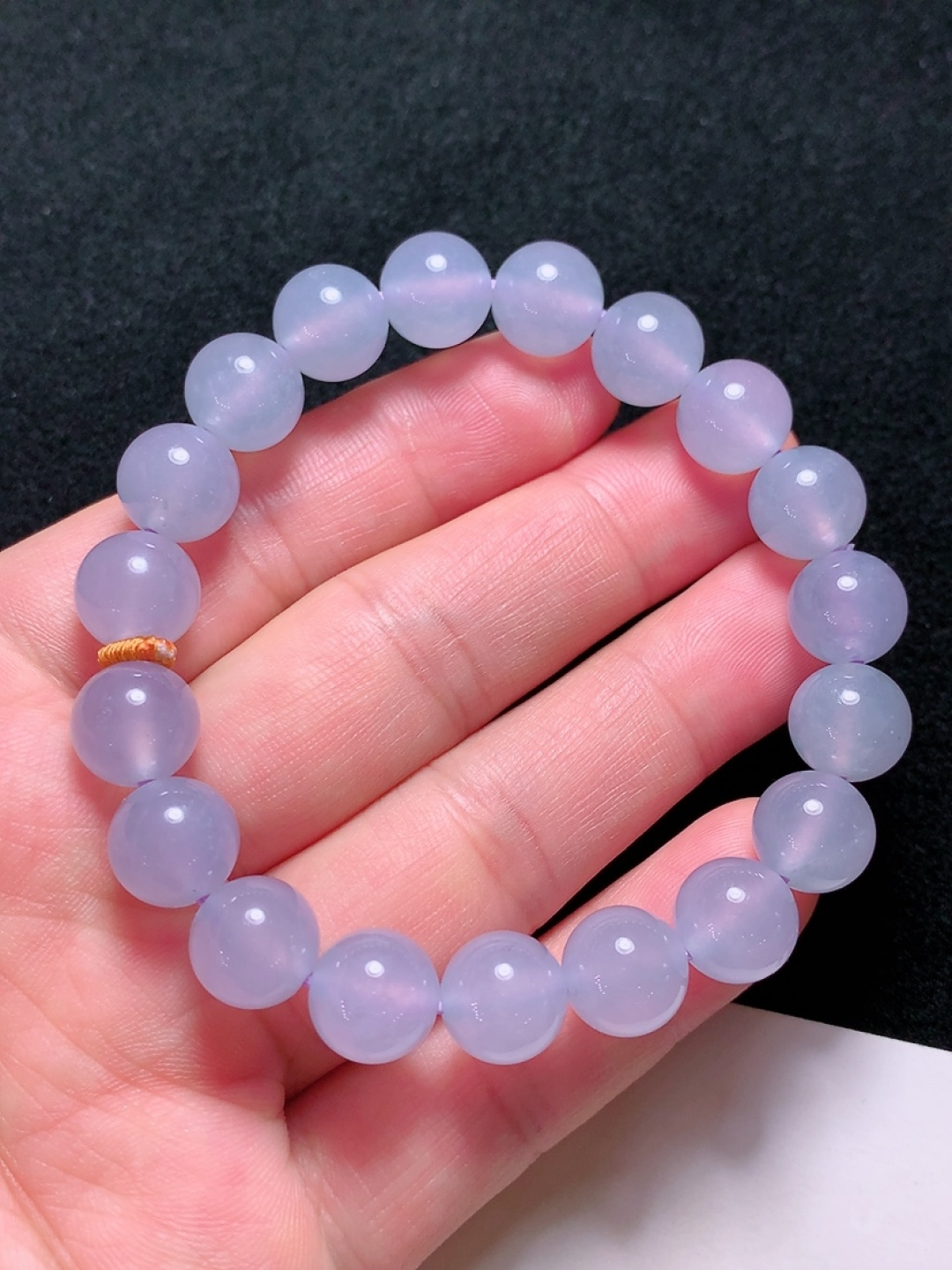 冰种手串，种老水头好，又冰又润，饱满大气，尺寸：10.2mm19粒