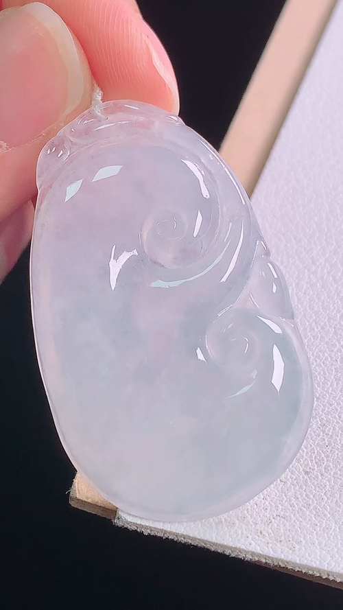 ️冰种如意，无裂，尺寸:41.0-24.8-4.6mm 18