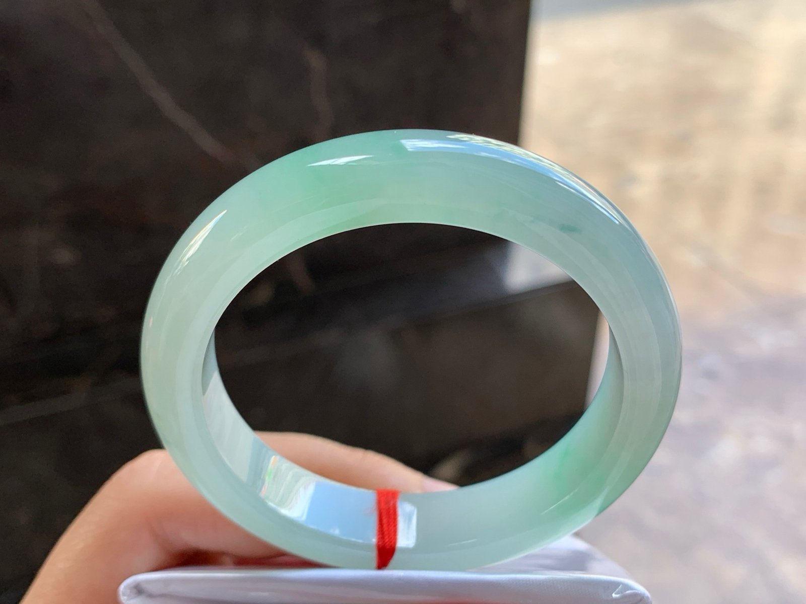 54.5-12.3-8.7

晴绿手镯^_^水润清新