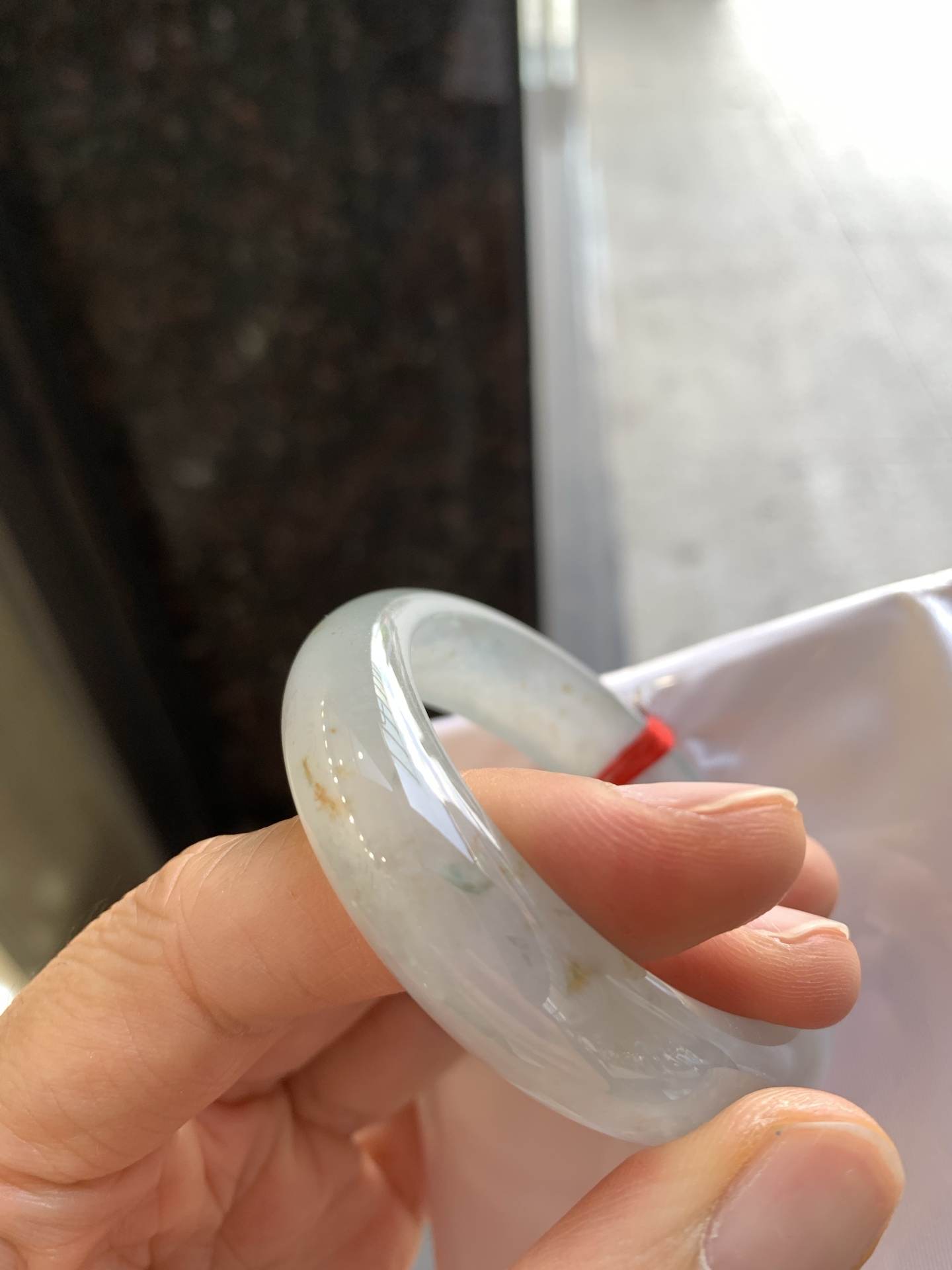贵妃冰黄翡 微细纹 尺寸：53.4/45/12.7/7.1 冰润