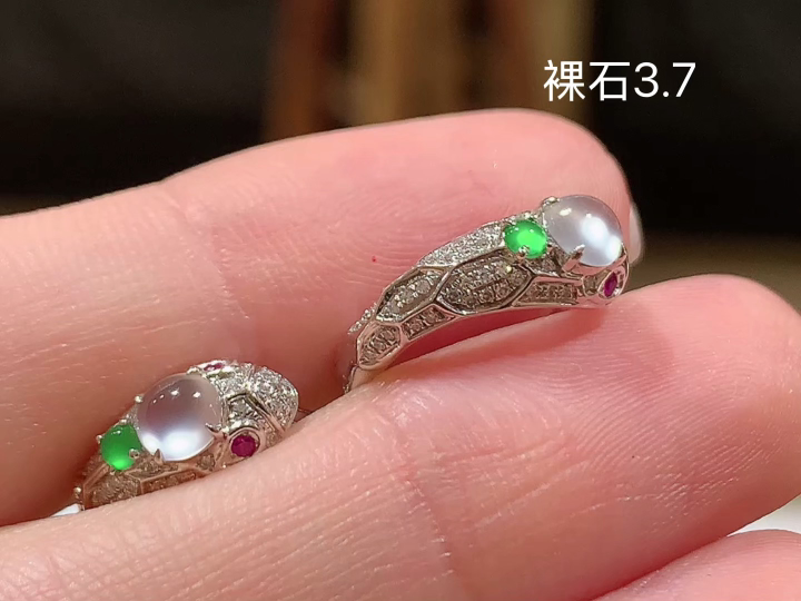 18K 冰种蛋面耳扣  尺寸，3.7，3.7