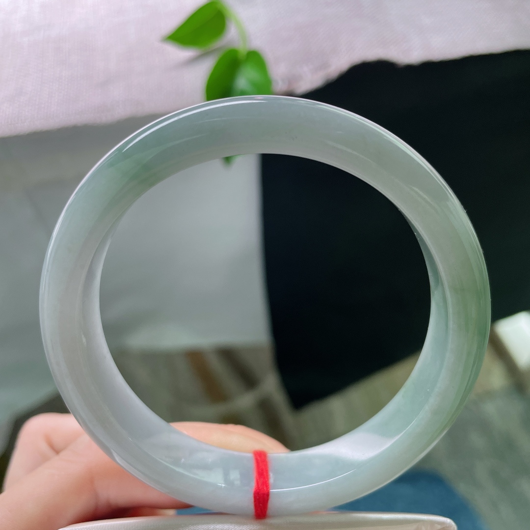 油绿底正圈，大圈口。肉质细腻，沉稳内敛，皮纹，ss52140a