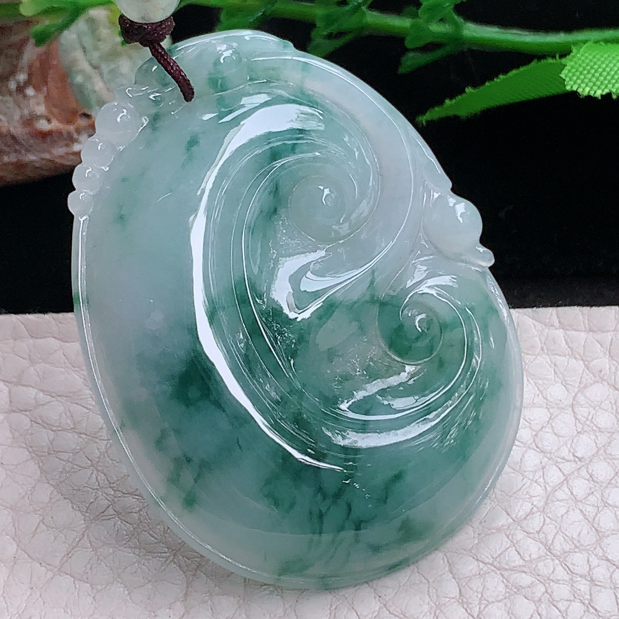 zen实拍53.3*41.6*6.2天然缅甸翡翠胶感饱满冰飘花大如意  玉如意玉吊坠