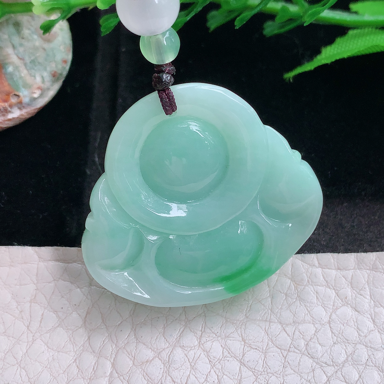 zen实拍34.3*37*12.5天然缅甸翡翠胶感饱满飘绿佛公 开心佛玉吊坠