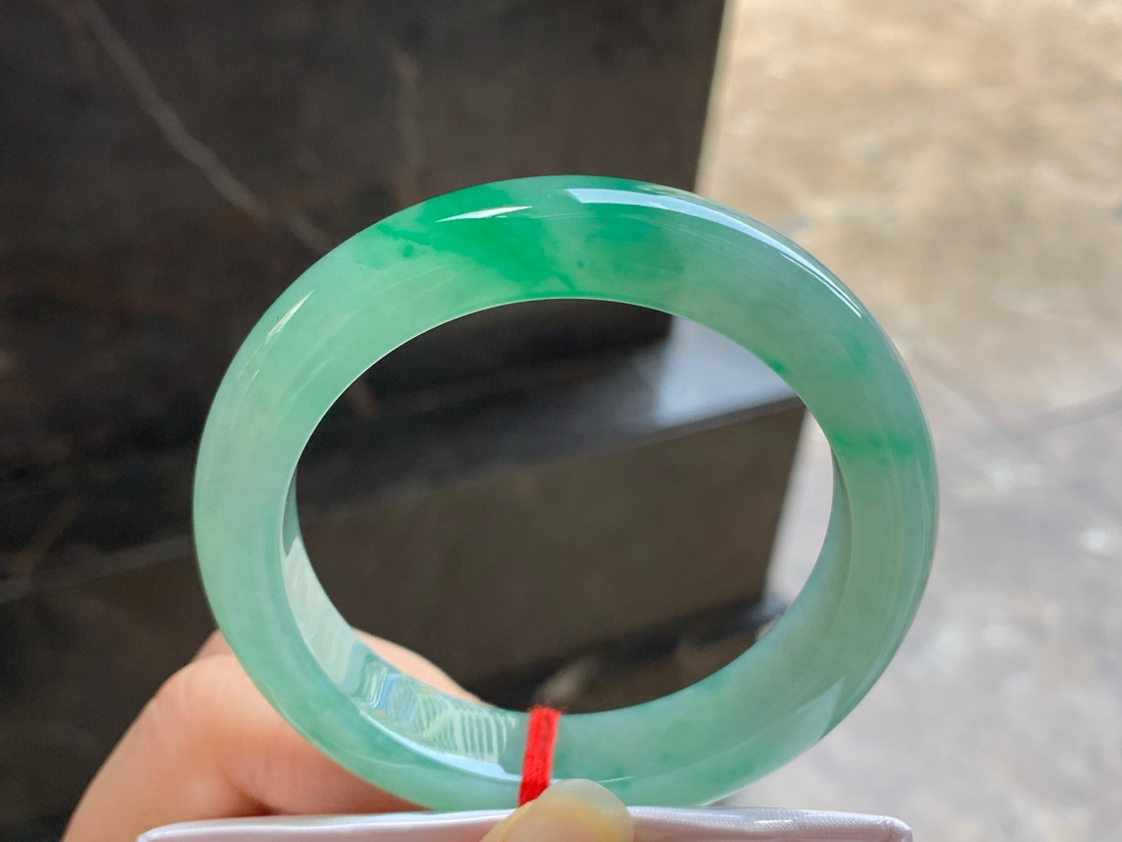 54-12-9.4

飘绿手镯^_^水润清新