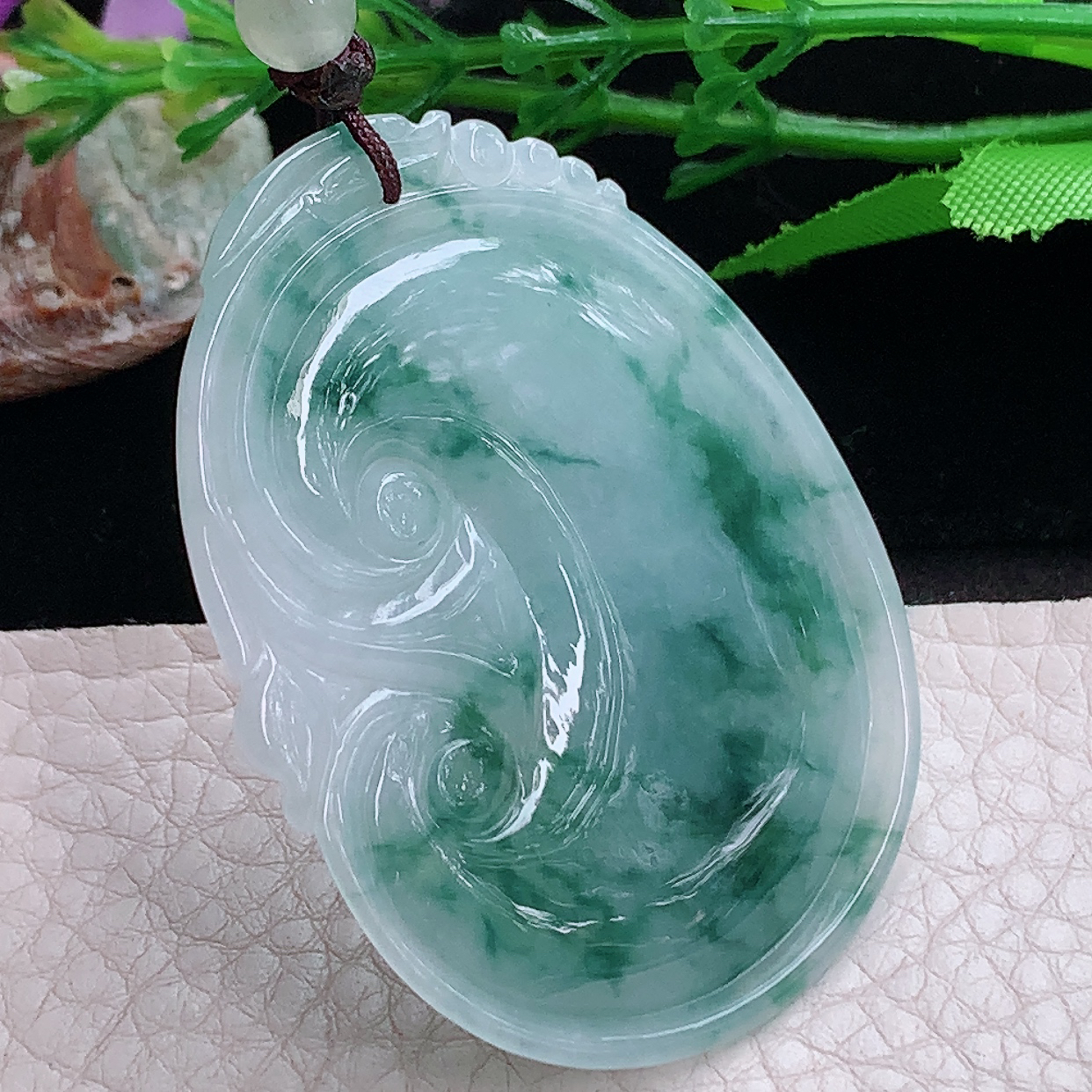 zen实拍53.3*41.6*6.2天然缅甸翡翠胶感饱满冰飘花大如意  玉如意玉吊坠