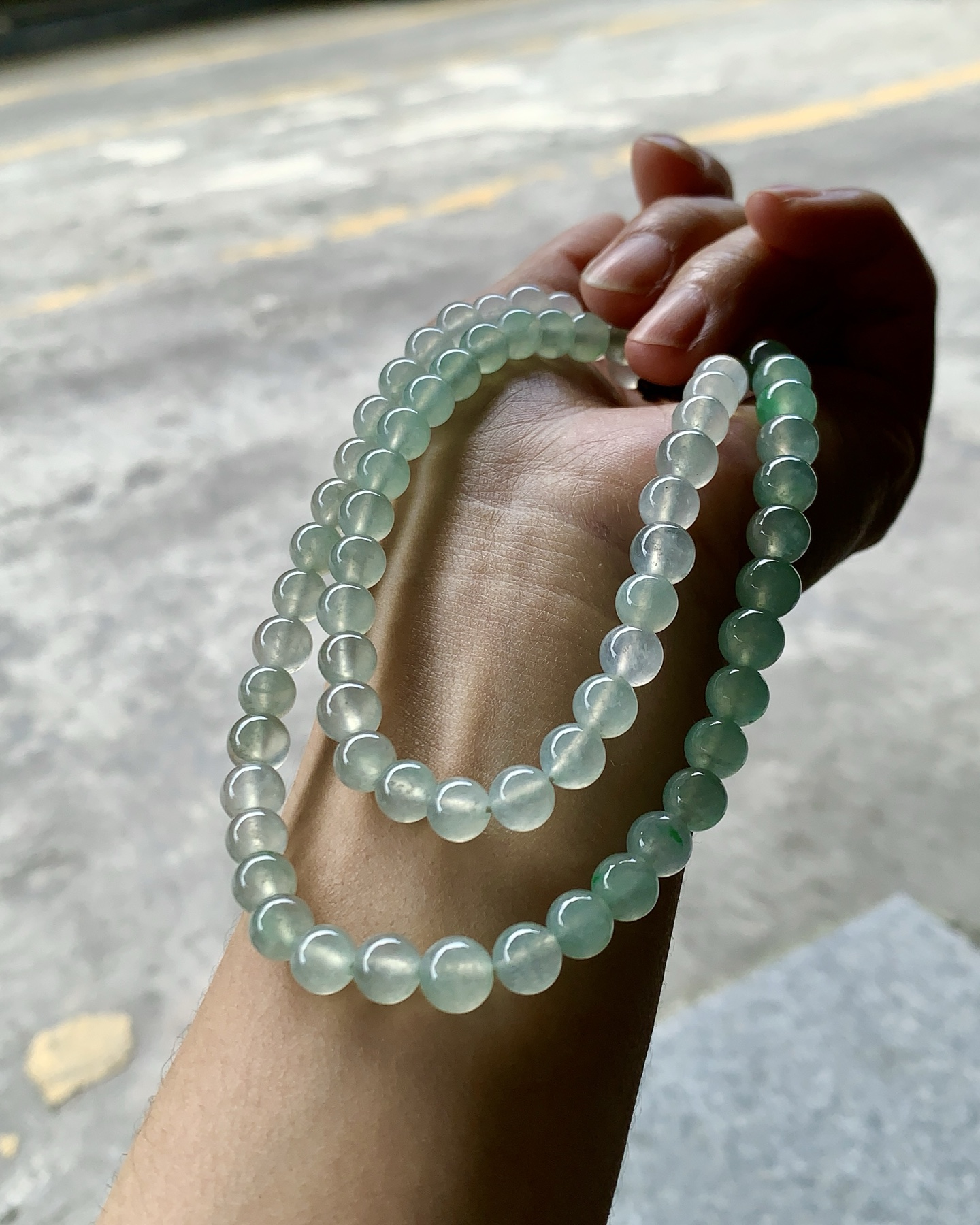 冰飘彩珠链🫧玉质细腻，润丽亮泽