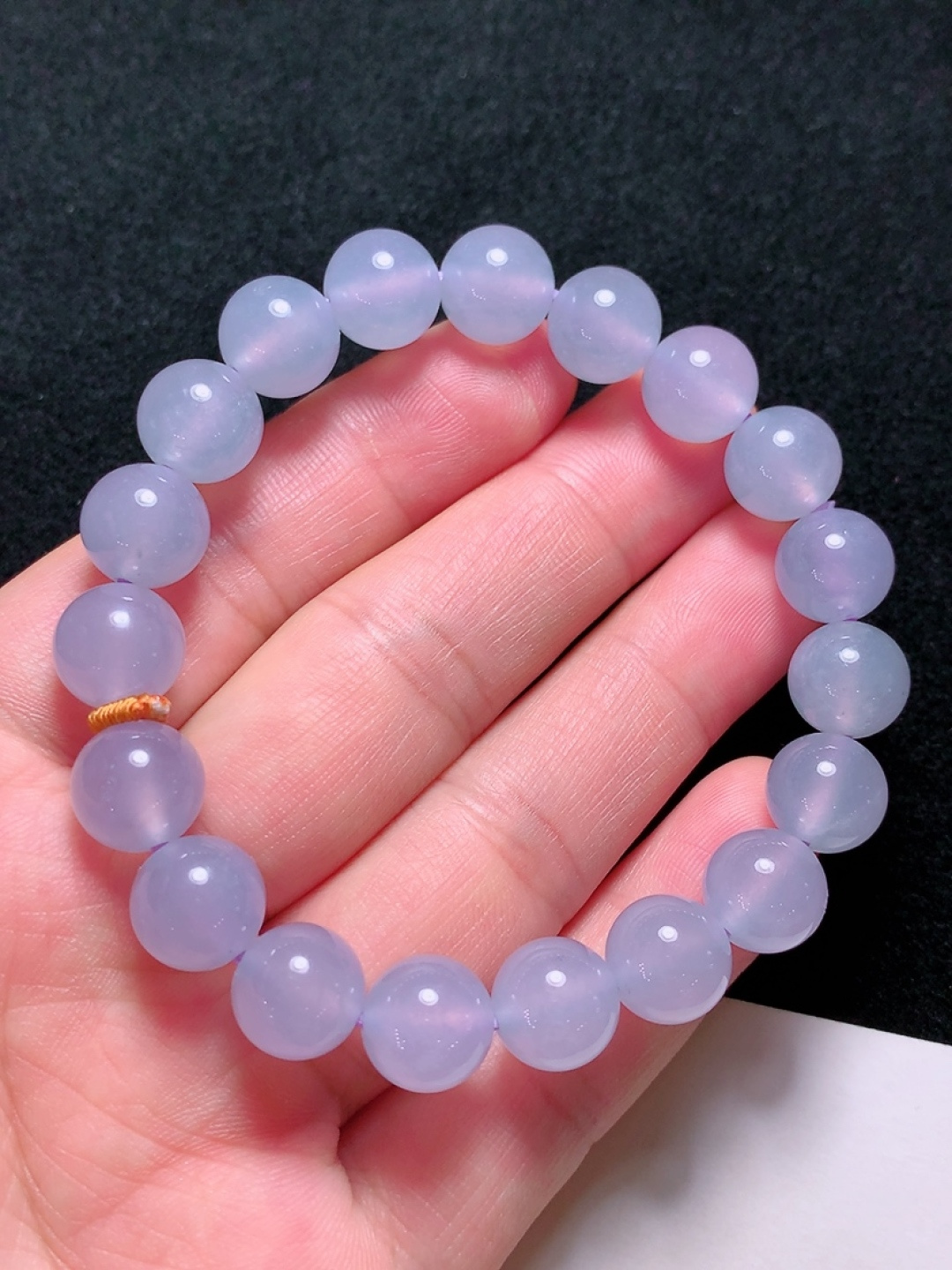 冰种手串，种老水头好，又冰又润，饱满大气，尺寸：10.2mm19粒