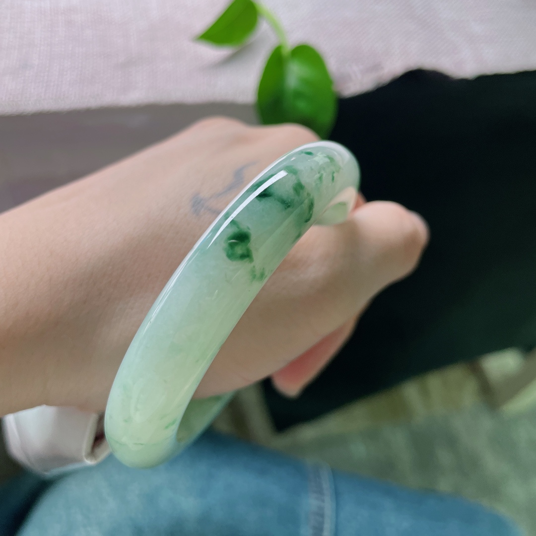 55.8/11.6/8.3飘花正圈，肉细种老，举手投足间尽显东方女人的韵味，有纹，ss50025a