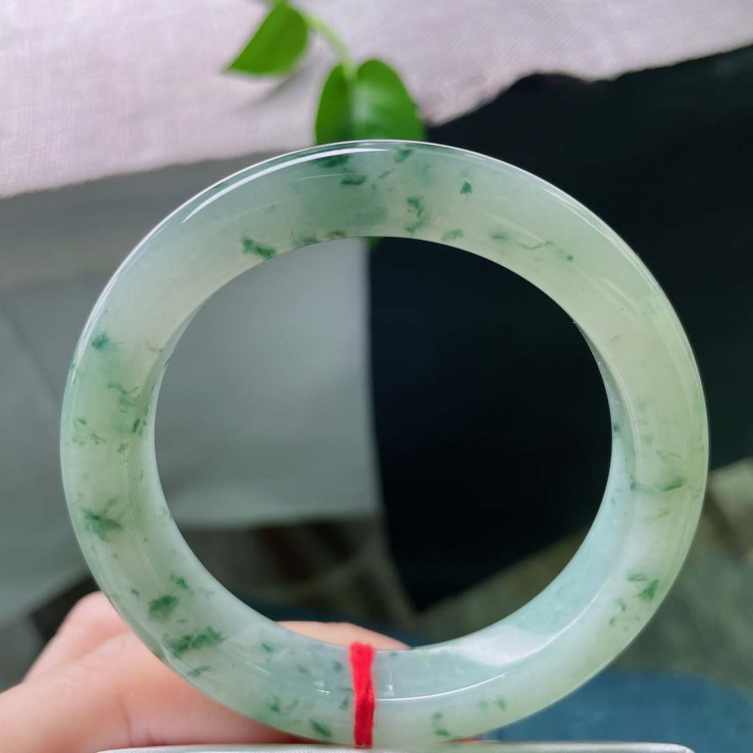 55.8/11.6/8.3飘花正圈，肉细种老，举手投足间尽显东方女人的韵味，有纹，ss50025a