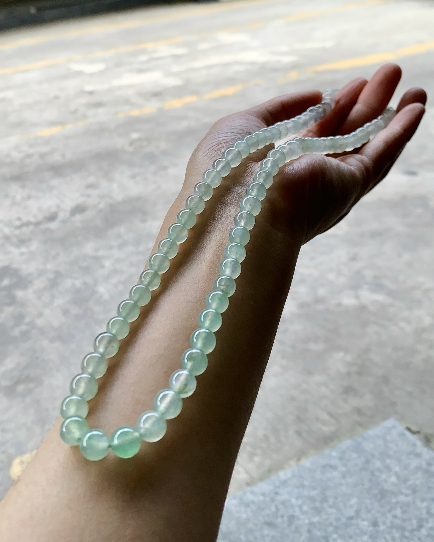 冰飘彩珠链🫧玉质细腻，润丽亮泽