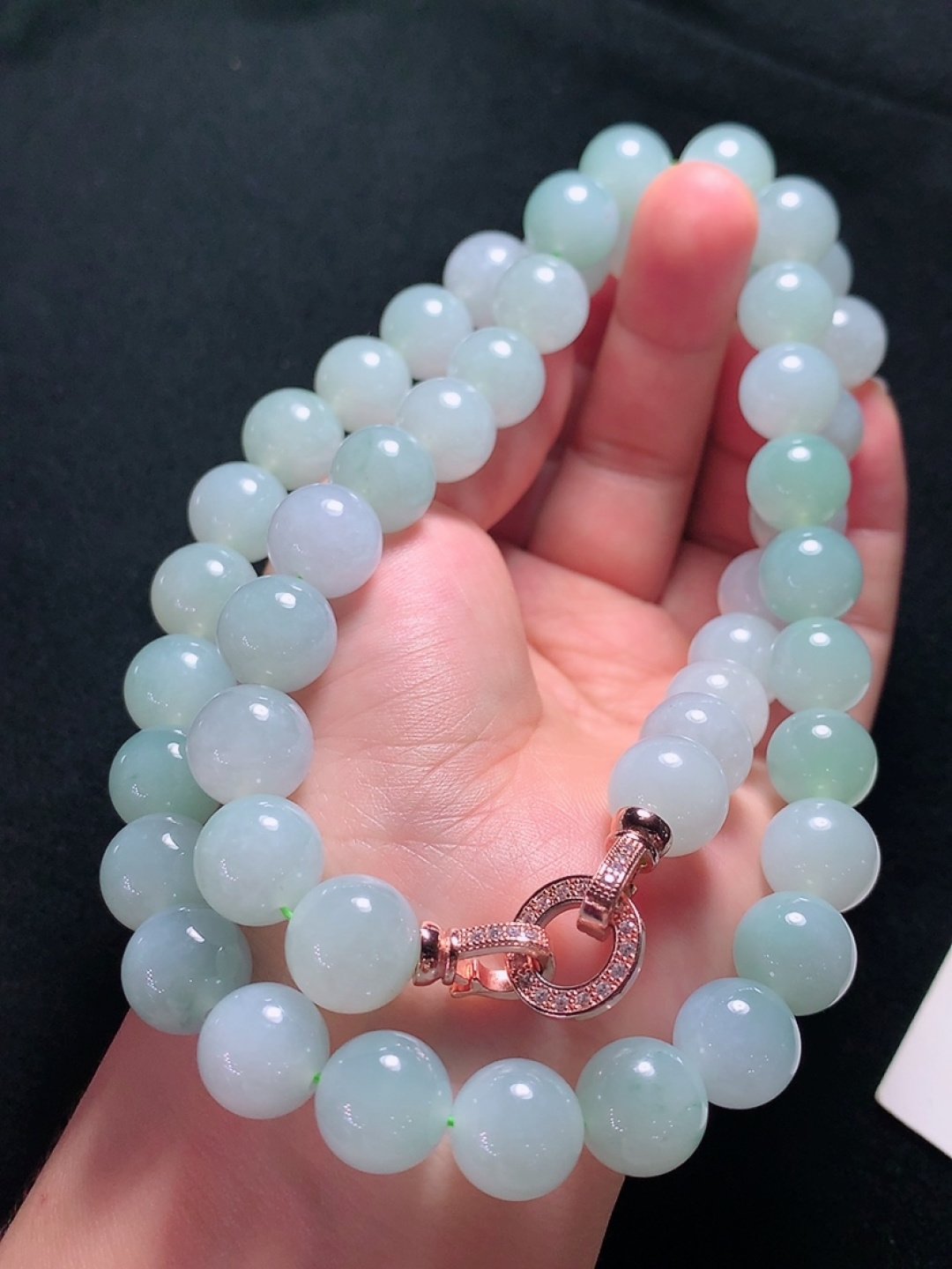 ️冰种珠链，种老水头好，又冰又润，饱满大气，尺寸：12.3mm48粒