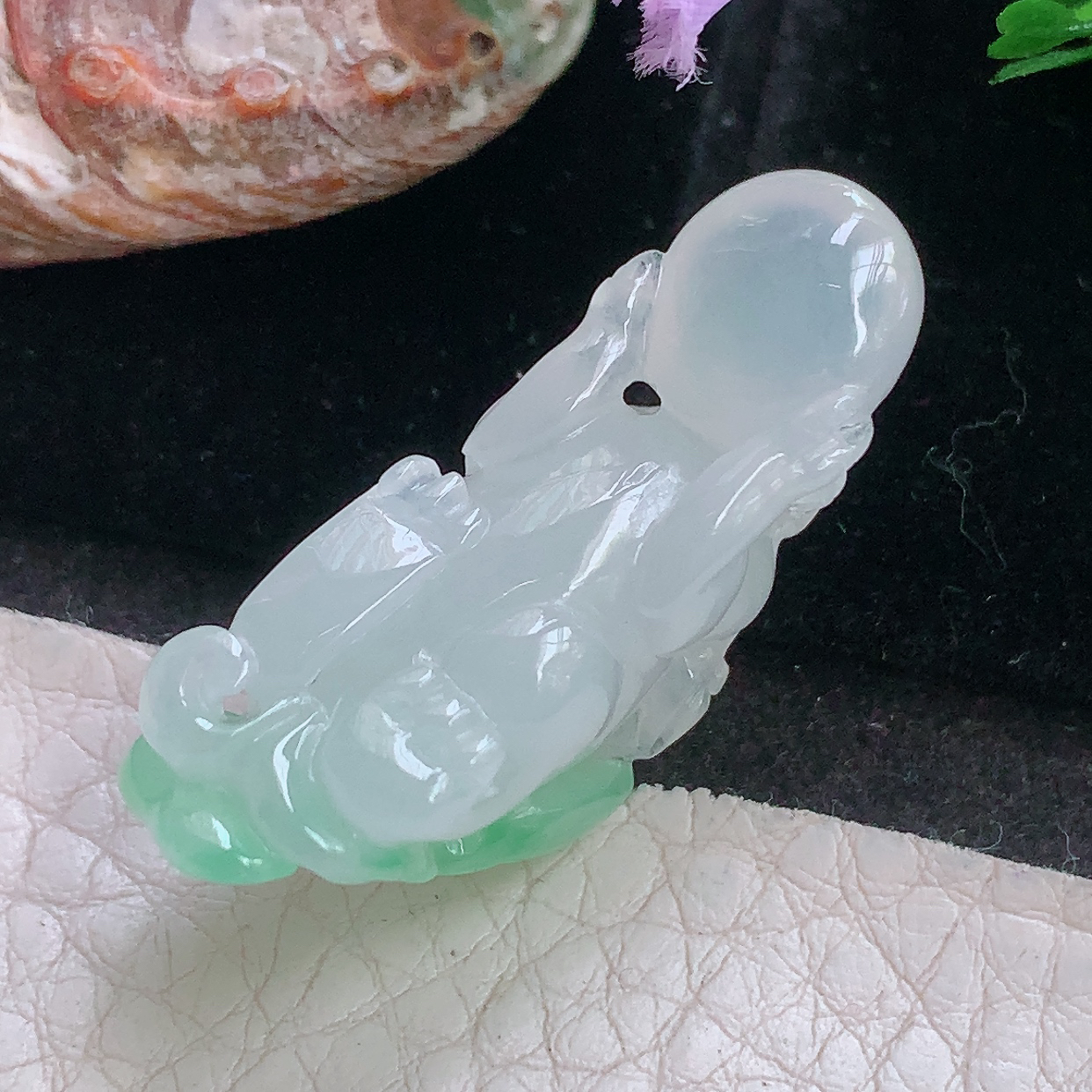 lz实拍36.2*12*17.5天然缅甸翡翠a货冰飘绿招财貔貅 立体皮休玉吊坠 玉挂件