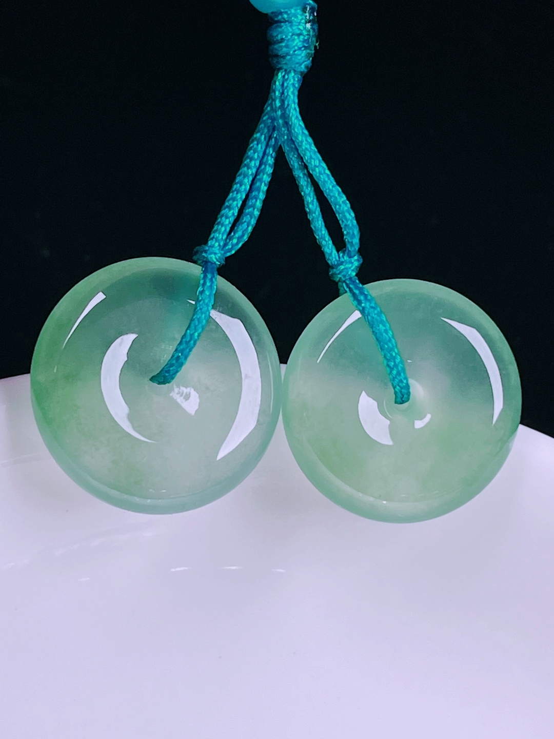 ️冰种耳坠，老种起光，细底通透，尺寸：16/4.2mm0529