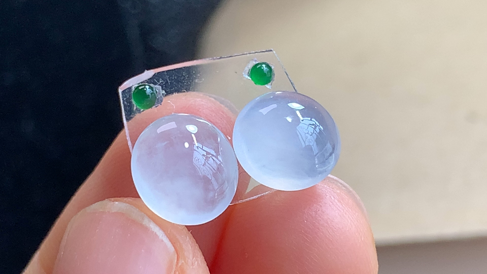 ️ 冰蛋一对，无裂，尺寸取一9.3-8.4-4.0mm，包A附证书