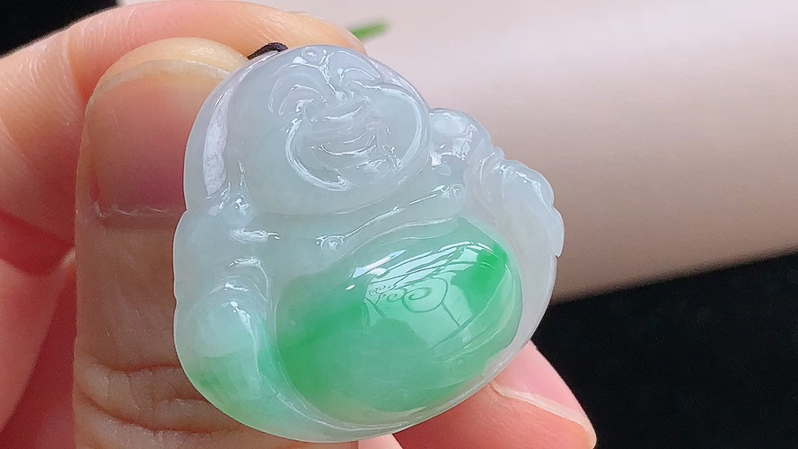️ 笑佛，无裂，尺寸29.5-26.8-7.1mm，包A附证书