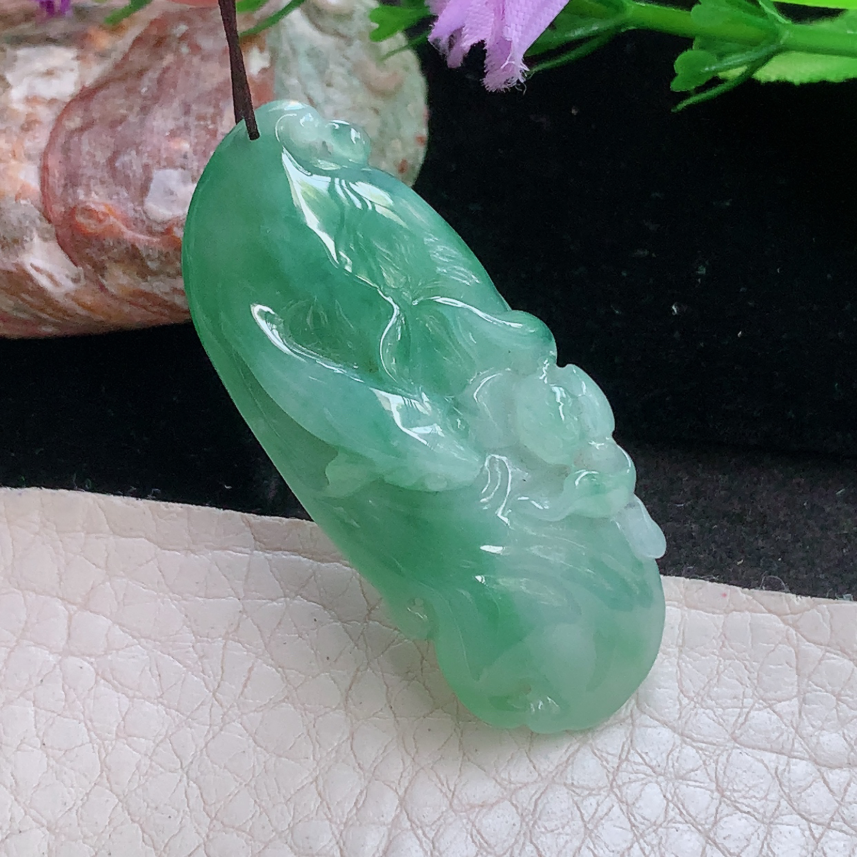 hx实拍45*19.6*8.2天然缅甸翡翠a货胶感莲年有余玉吊坠 玉挂件