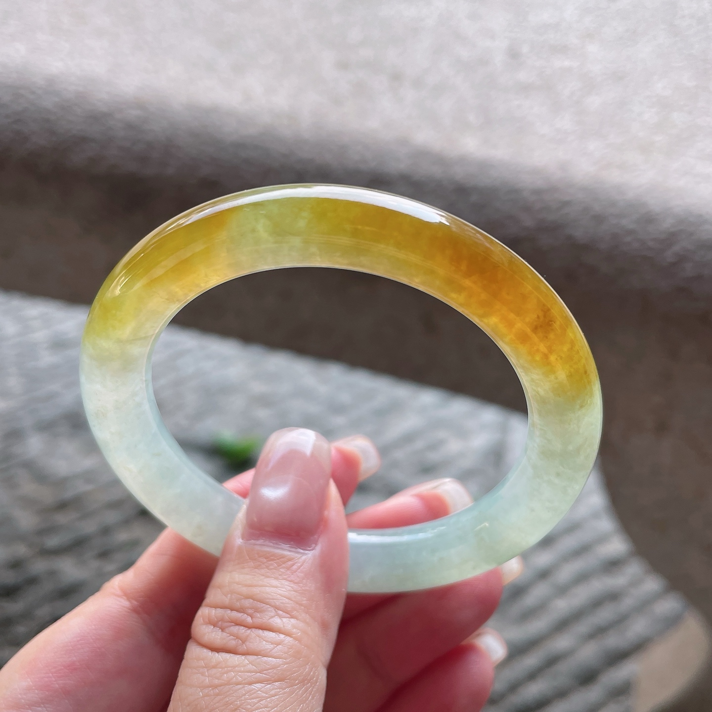 手镯圆条51 52圈口51.3-9.5-9.1编码0528YT23冰种黄翡，冰镇柠檬茶，晶莹剔透，水润，种老，无裂