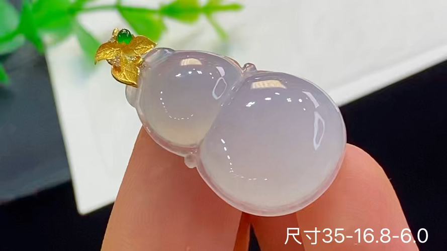 18k金+钻葫芦吊坠，无裂，35-16.8-6.0