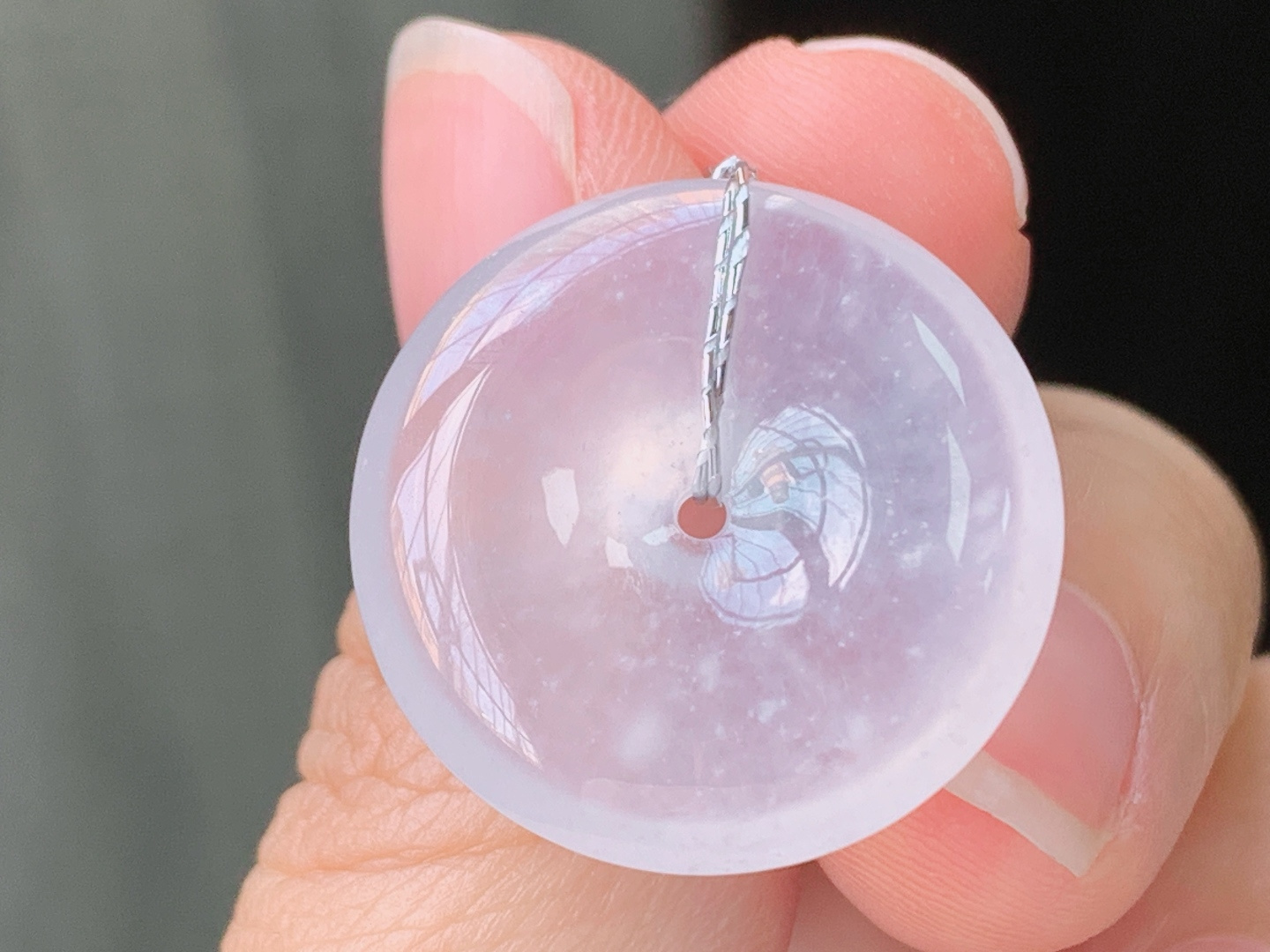平安扣 种水，清透细腻，无裂 尺寸:21.6-5.2mm Z 25