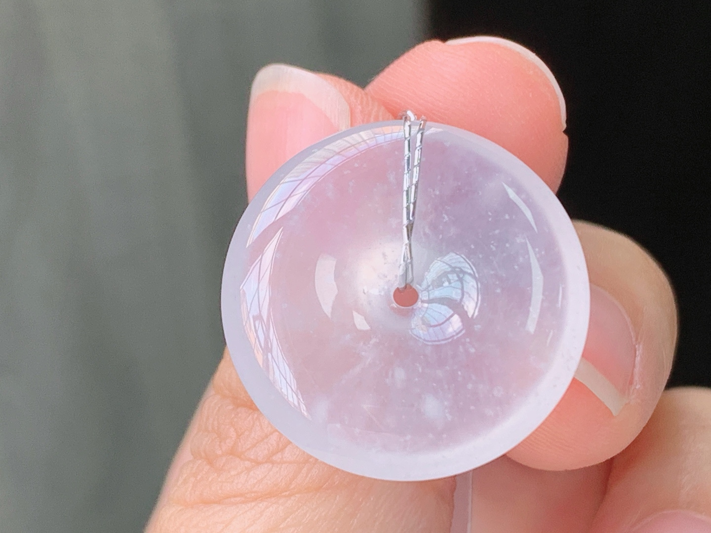 平安扣 种水，清透细腻，无裂 尺寸:21.6-5.2mm Z 25