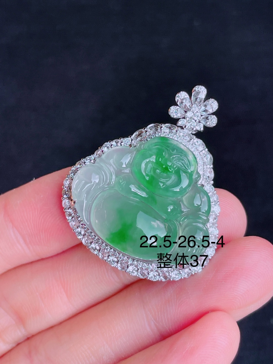 ️绿佛公吊坠，晶莹剔透，新颖时尚，无裂，22.5-26.5-4