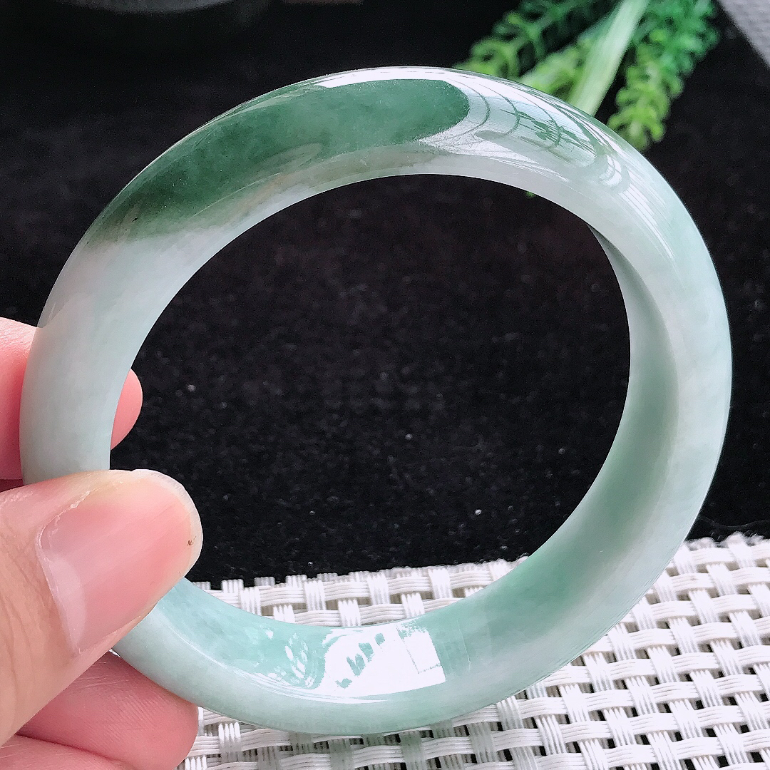 实拍A货翡翠60/14.7/8.8老坑特色飘花光彩半山半水手镯玉手镯女款平安镯
