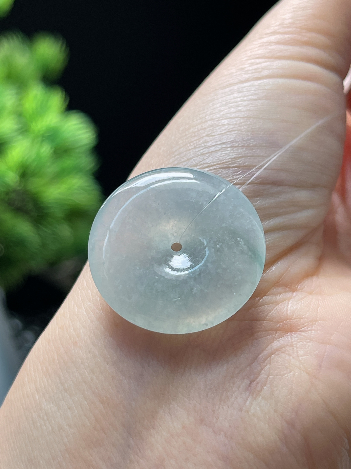 翡翠冰糯种白色平安扣