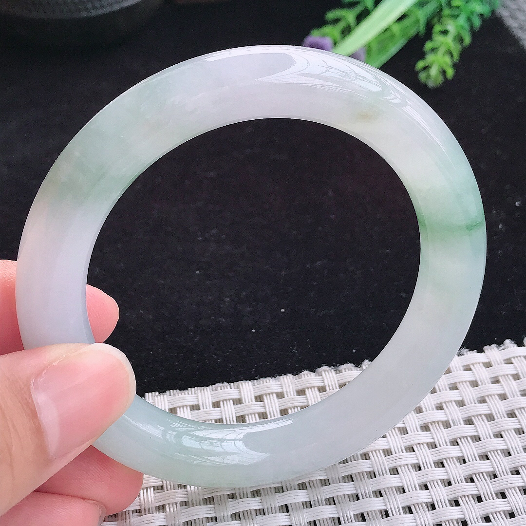 实拍A货翡翠55.8/10.8/10.5老坑冰胶冰飘花胖圆条手镯玉手镯女款平安镯