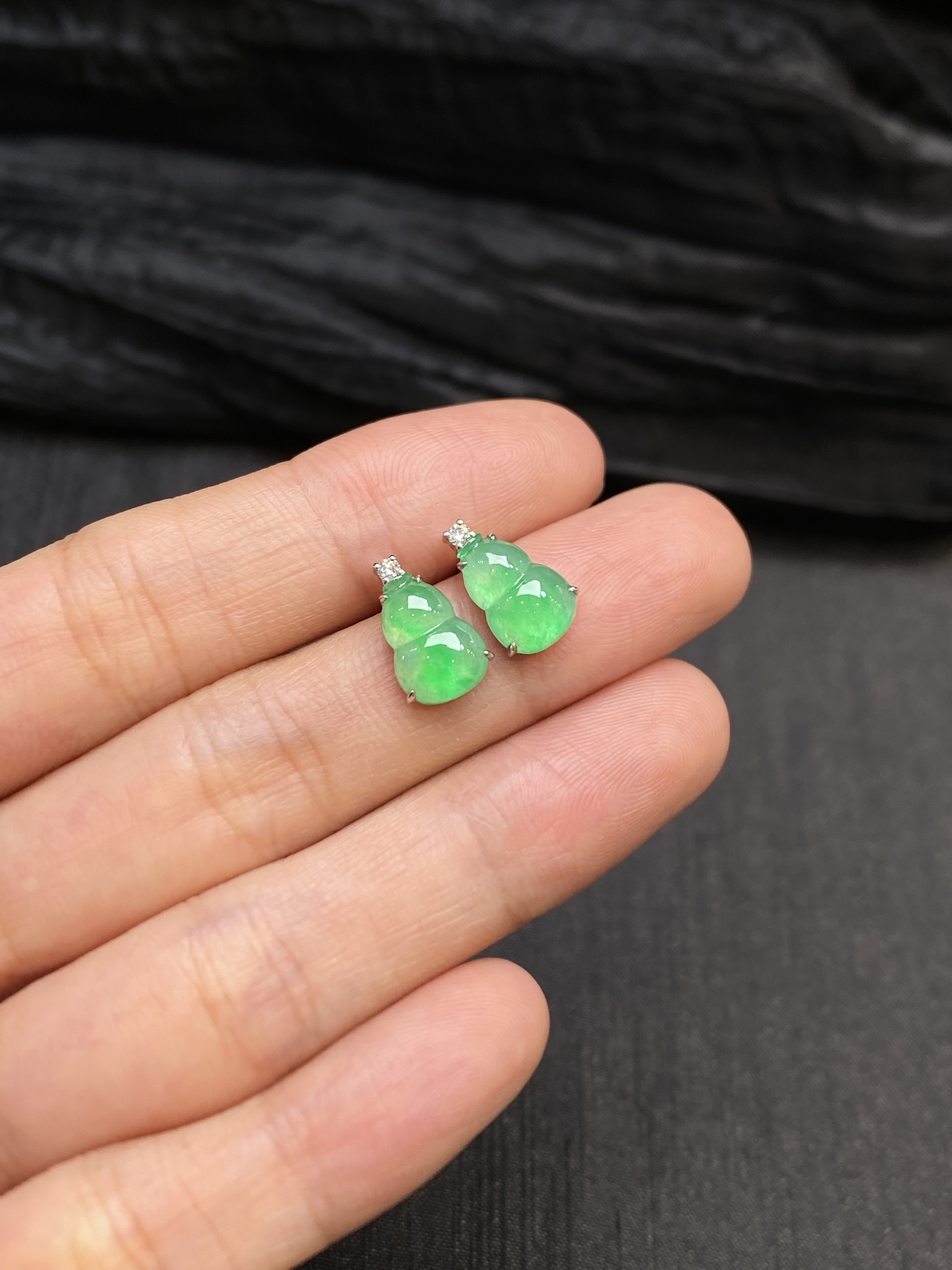 冰阳绿葫芦耳钉·金裸·10.1-7-3.2mm