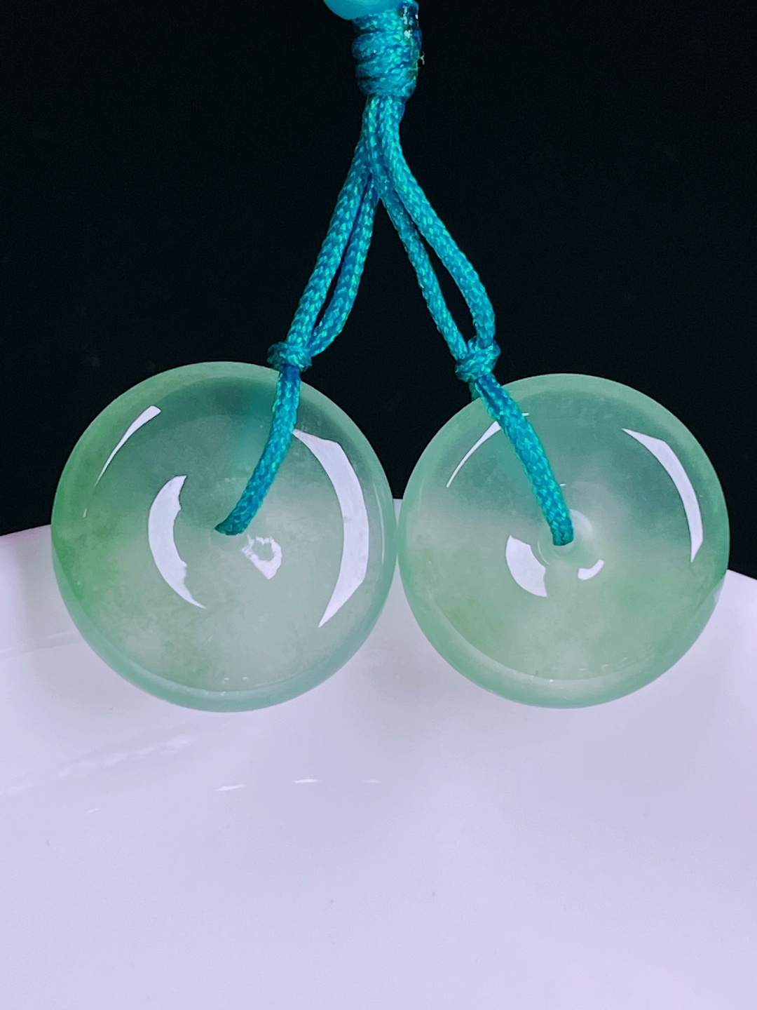 ️冰种耳坠，老种起光，细底通透，尺寸：16/4.2mm0529
