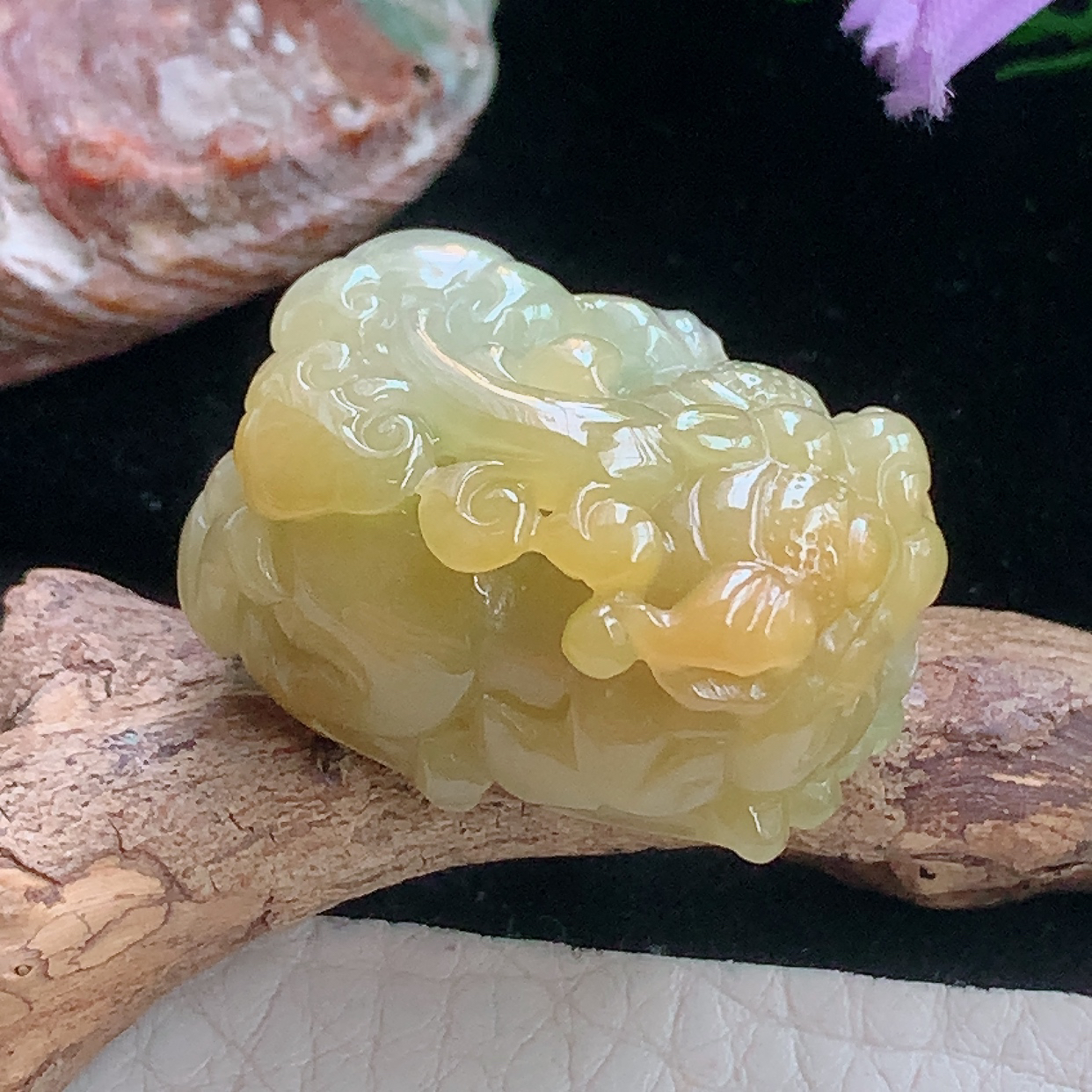 xqa实拍27.5*19.5*14.6天然缅甸翡翠a货冰黄貔貅 立体皮休玉吊坠 玉挂件