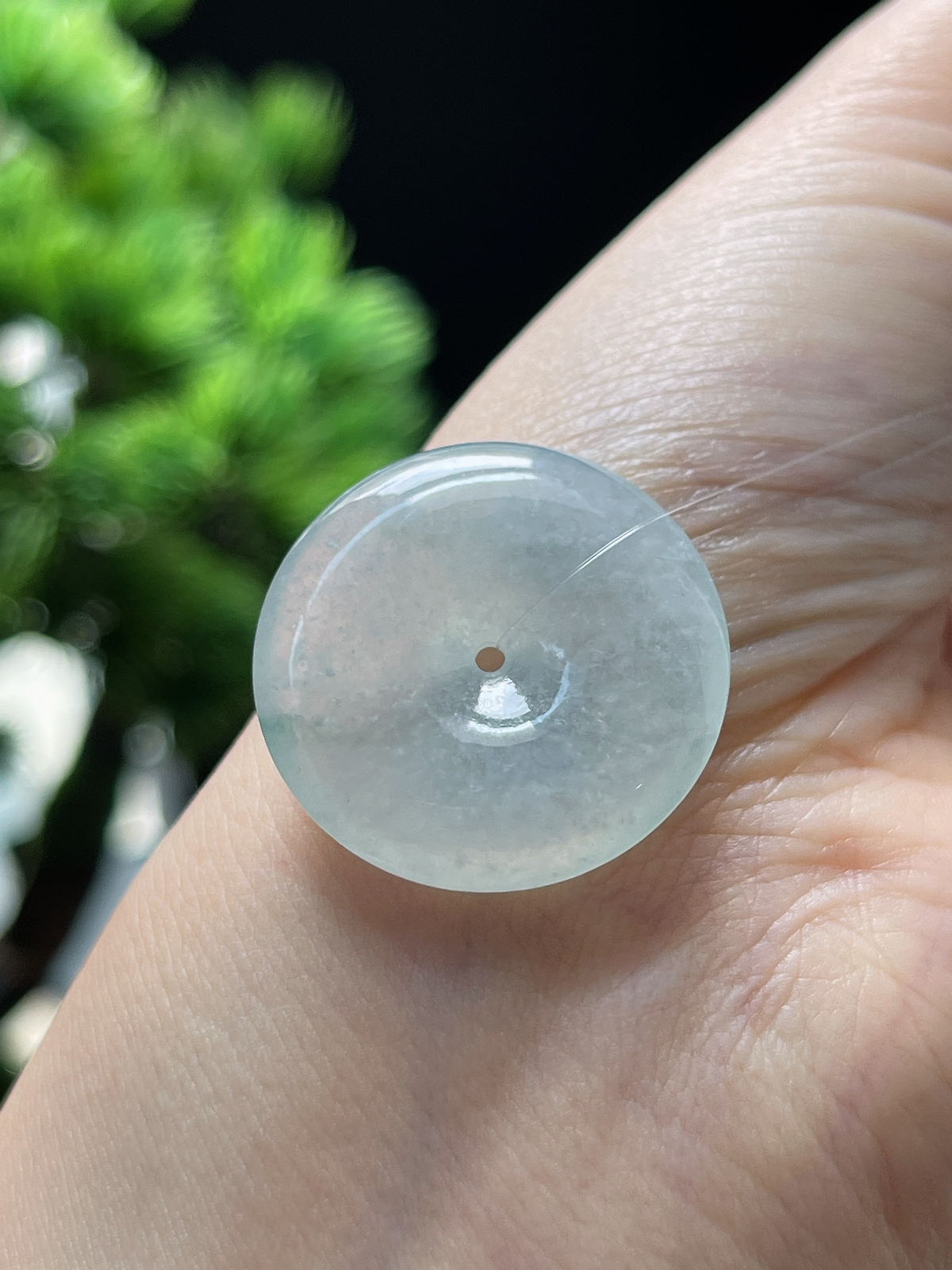 翡翠冰糯种白色平安扣