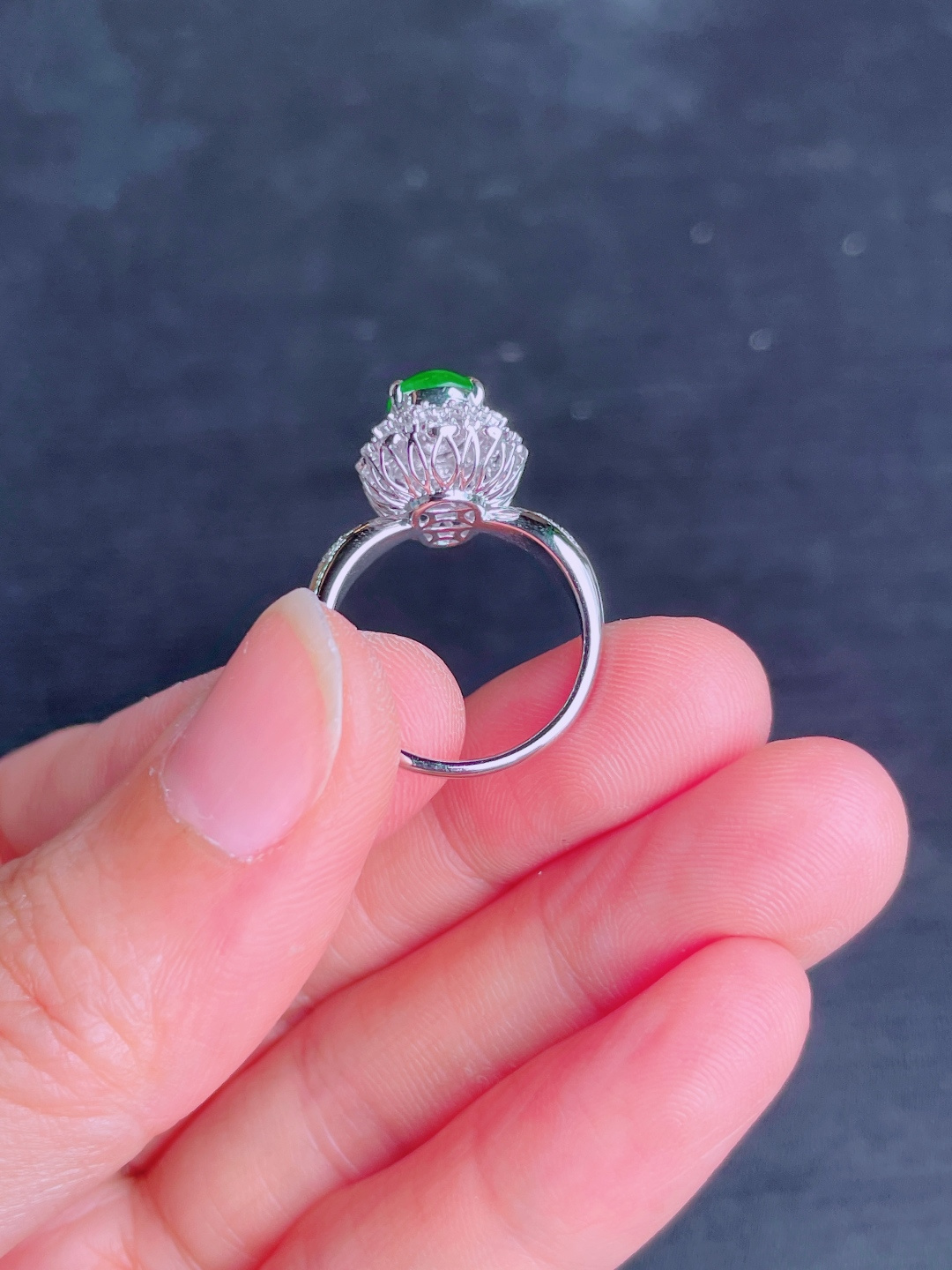 ️冰种绿葫芦戒指 晶莹剔透，新颖时尚，无裂，10-7-3