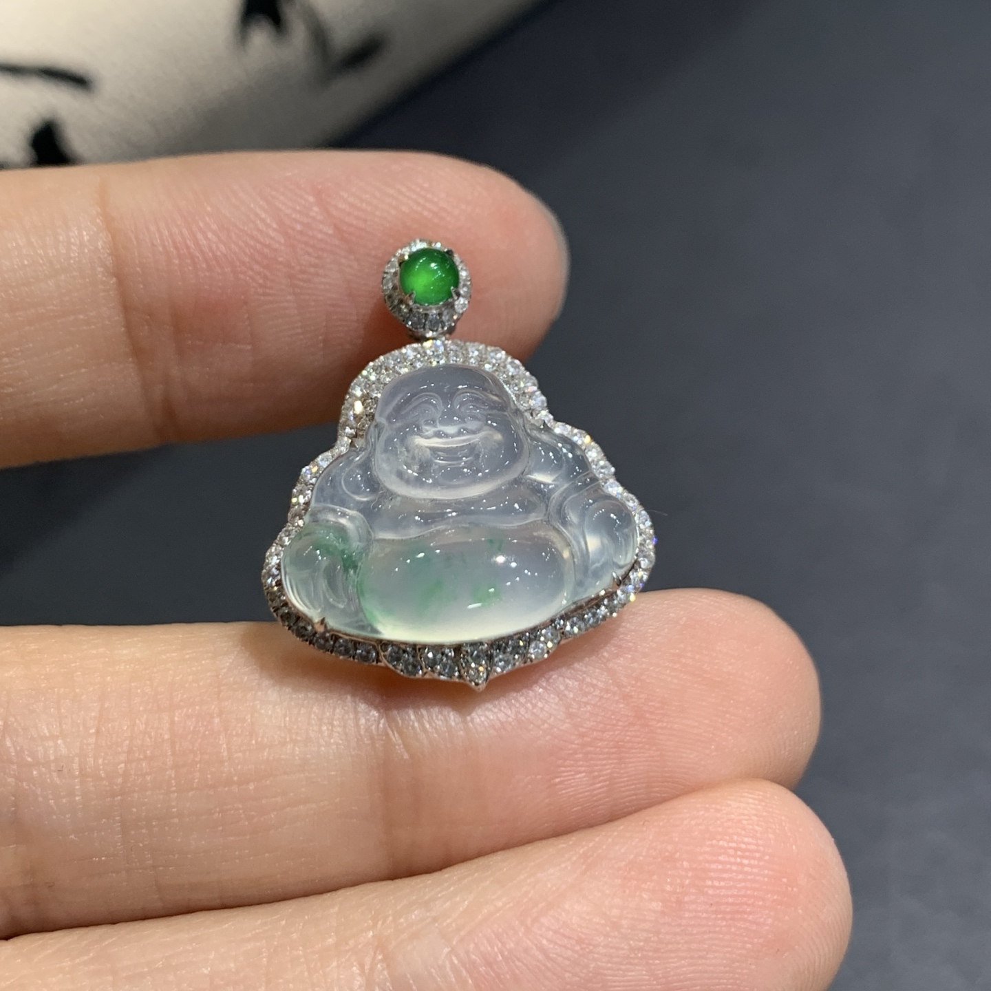 🩷0528🩷 冰飘绿花笑佛 肚里藏金 18K真金真钻镶嵌 整体:22.5-18.8-7.2 裸石:1