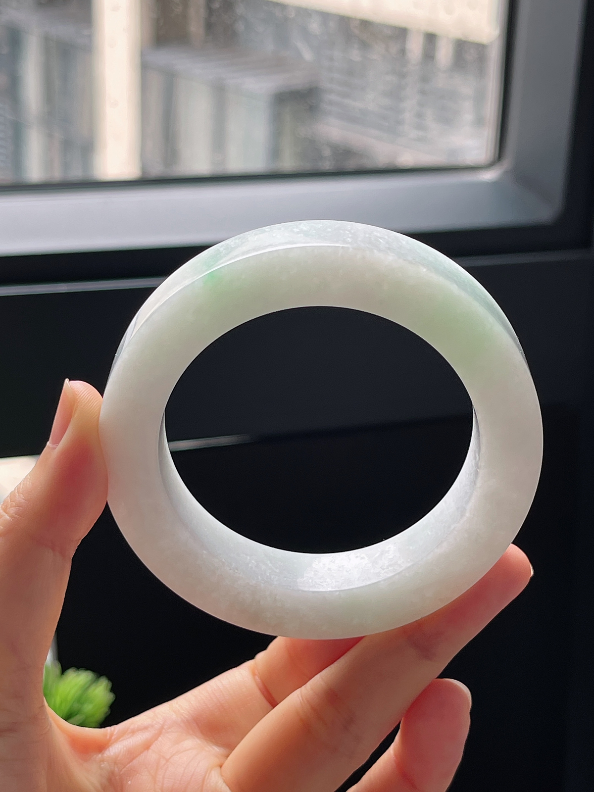 翡翠镯饼，⭕️正圈最大做58，圆条最大做54；最小做53.3