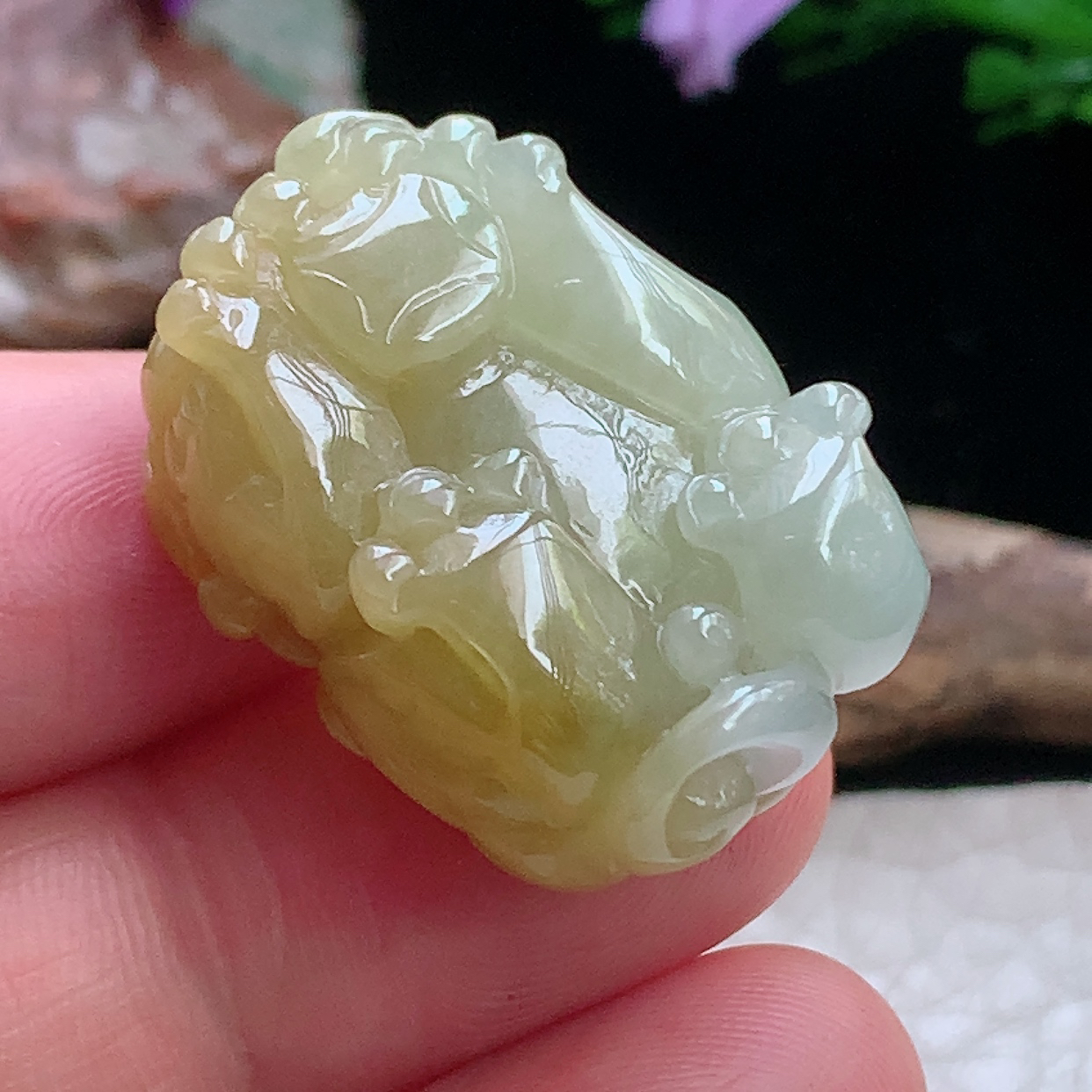 xqa实拍27.5*19.5*14.6天然缅甸翡翠a货冰黄貔貅 立体皮休玉吊坠 玉挂件