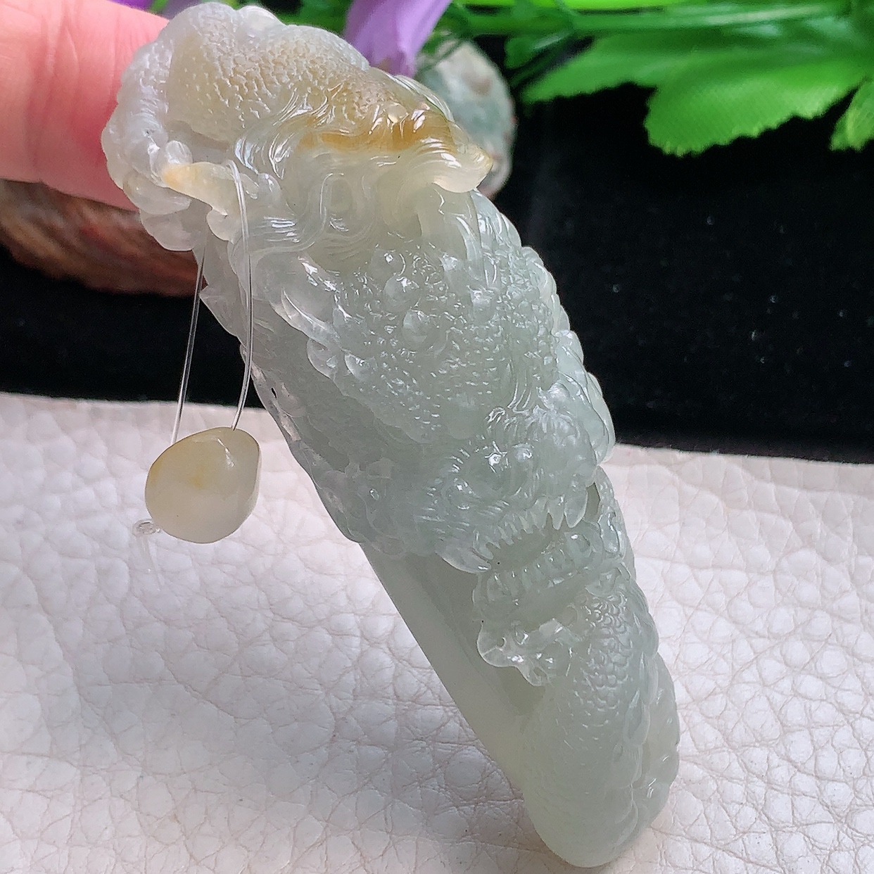 py实拍76.5*25.5*24.3缅甸翡翠精雕冰润霸气龙牌 龙行天下玉项坠 玉挂件