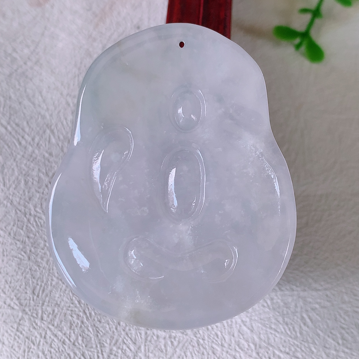自然光实拍，冰胶翡翠大势至菩萨吊坠，赐福翡翠观音，冰透，观音庇佑守护 ，送礼或自留佳选！#50尺寸51*42*6.2