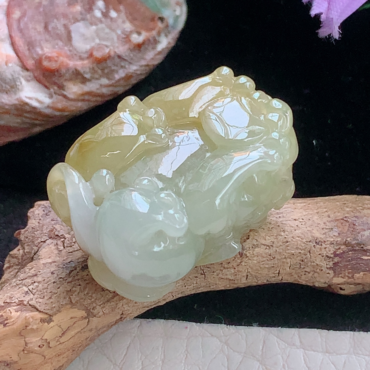 xqa实拍27.5*19.5*14.6天然缅甸翡翠a货冰黄貔貅 立体皮休玉吊坠 玉挂件