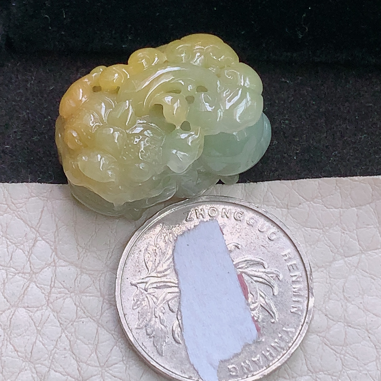 xqa实拍27.5*19.5*14.6天然缅甸翡翠a货冰黄貔貅 立体皮休玉吊坠 玉挂件
