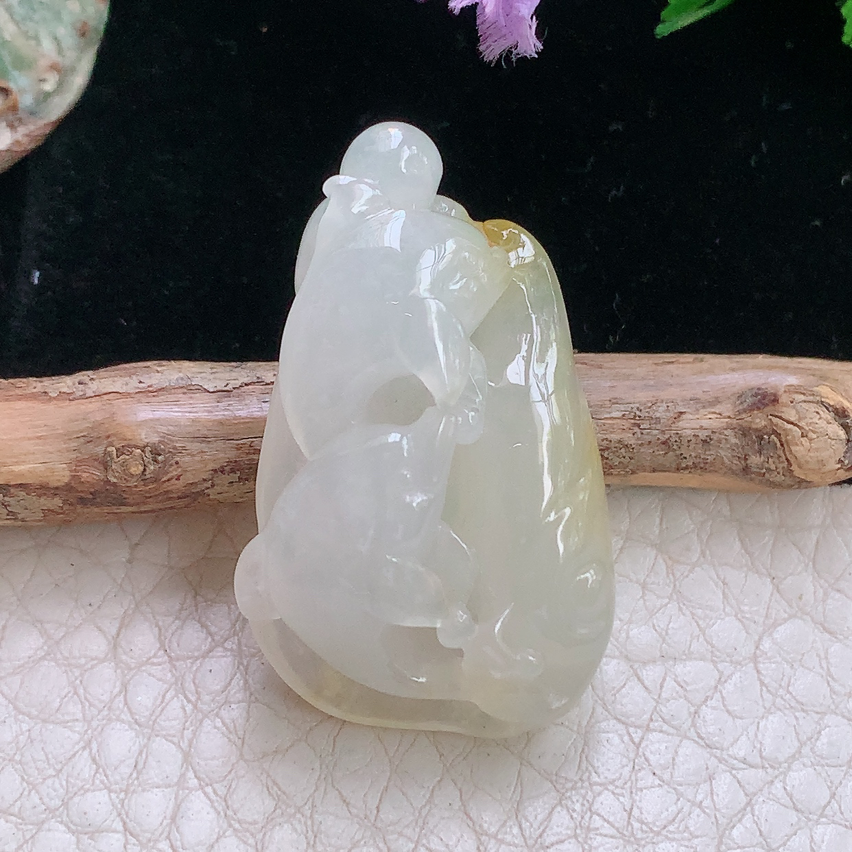 hx实拍35.3*21.8*11.2天然缅甸翡翠a货冰黄莲年有余玉吊坠 玉挂件