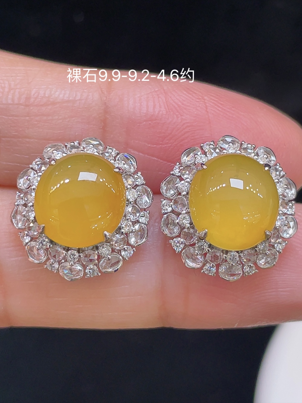 ️【高冰黄翡，大耳钉】大件饱满，通透水润，玉质细腻，翠色鲜艳，18k金奢华钻石镶嵌️，9.9-9