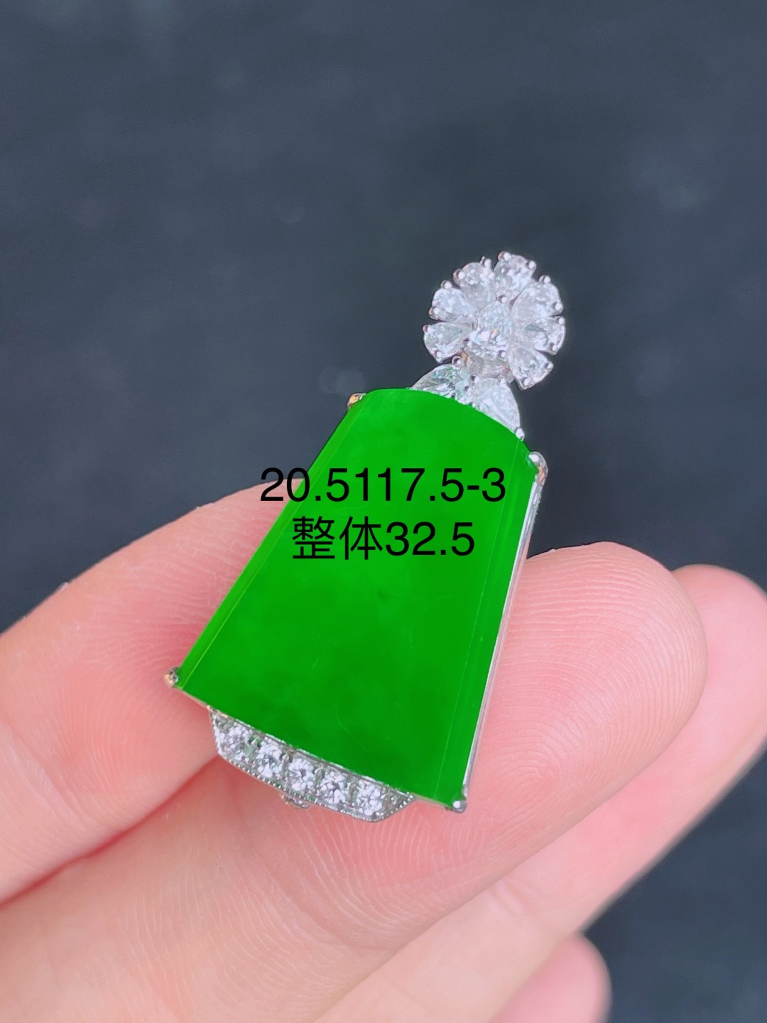 ️高冰绿无事牌吊坠，晶莹剔透，新颖时尚，无裂，20.5-117.5-3