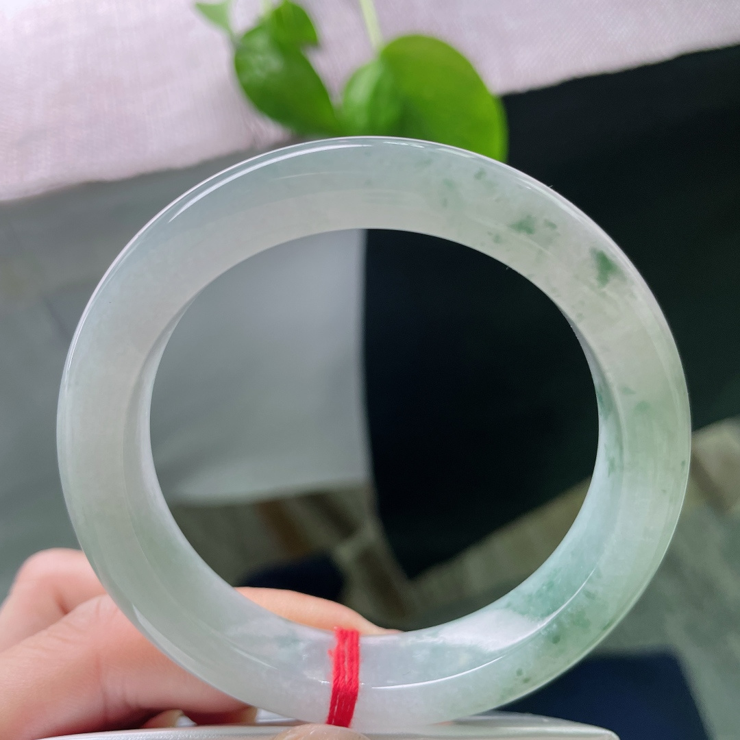 57.2/12.4/9.2飘花正圈，花色灵动飘逸，有种婉约洒脱的江南韵味美，水润，种老，皮纹，ss52384a