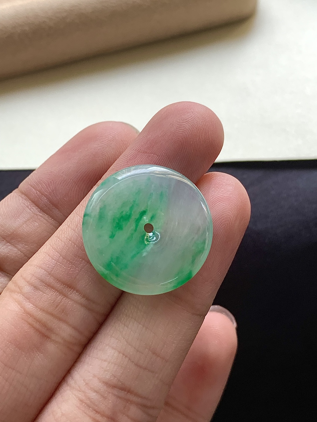 【平安扣】飘花灵动，种老细腻形体佳尺寸：21.4*4.2,asd6530