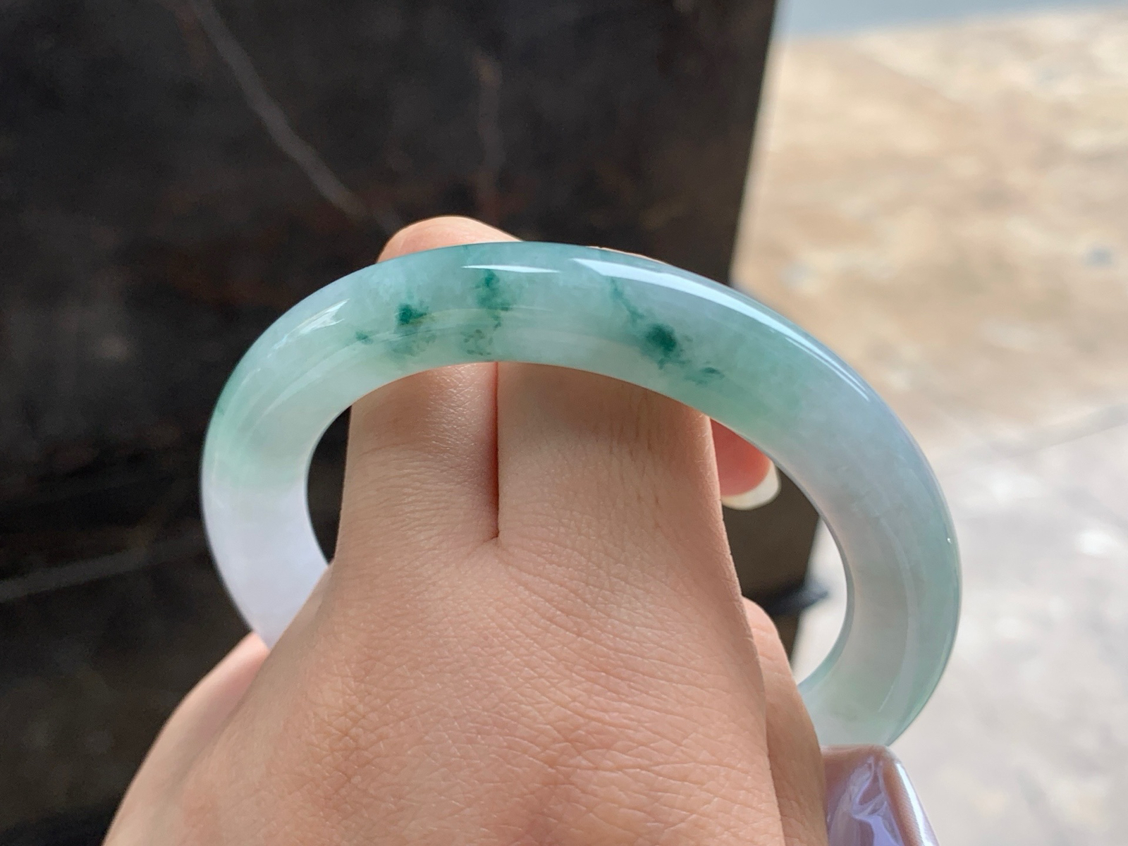 55-10.5
蓝花圆条手镯^_^飘花灵韵 细腻